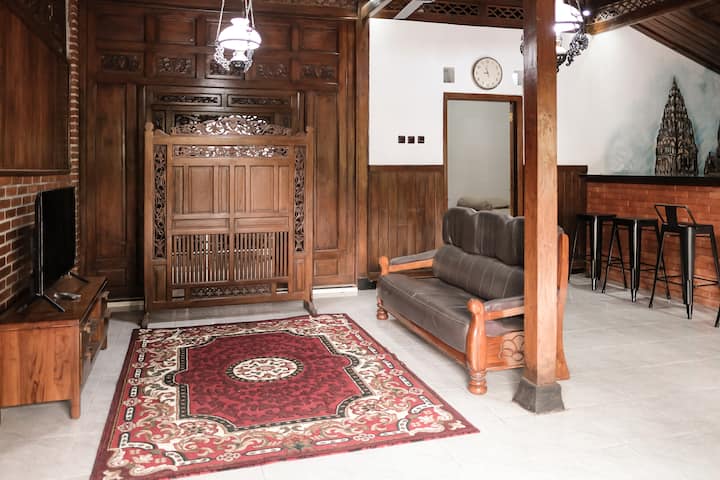 Mahiyang Guesthouse - Prambanan
