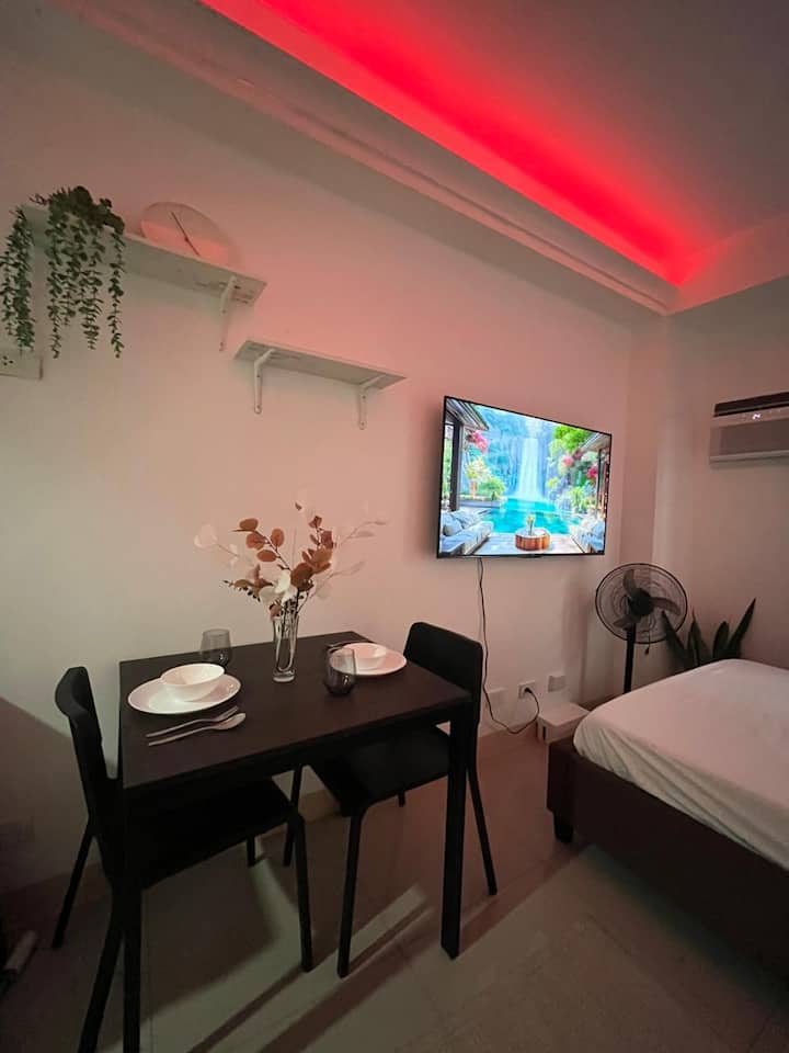 Modern Condo-felice+olympic Pool | Green2residence - Dasmariñas