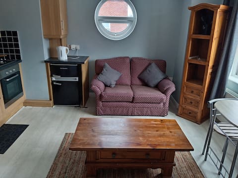 Successful Airbnb property: Apartment near Titanic in Connswater