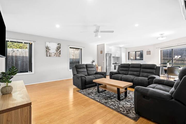 Geelong Regen Living Near City - 절롱