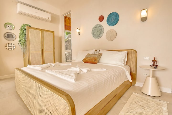 V13 – Haad Yao Studio — photo 18