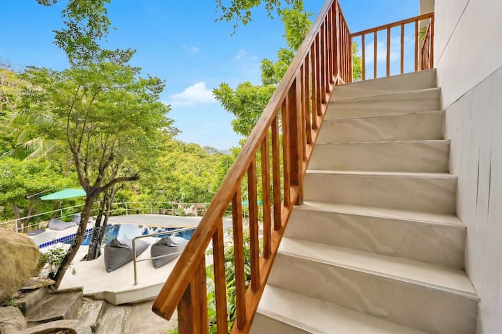 V13 – Haad Yao Studio — photo 11