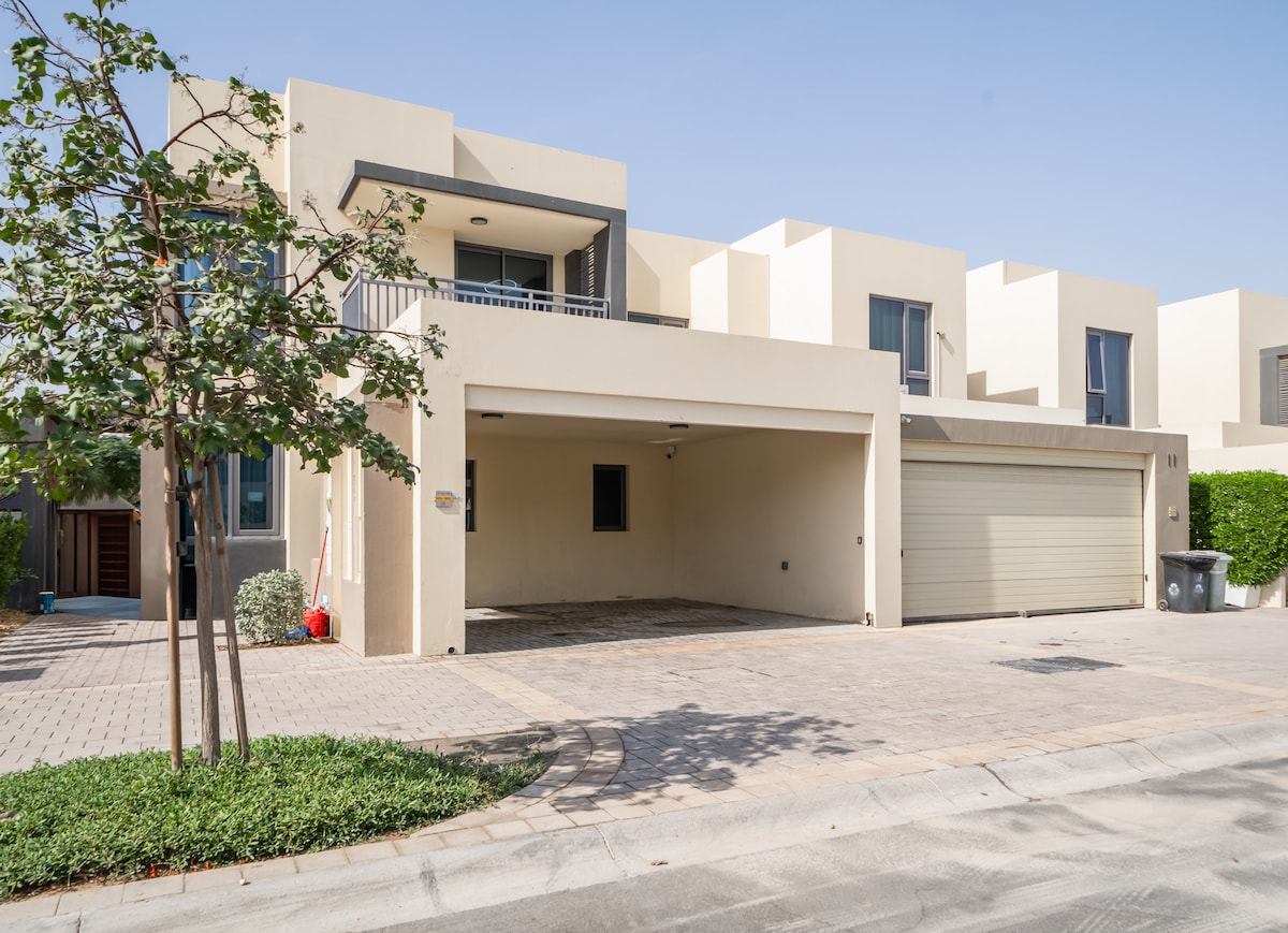 New Arabian Maple 1 Villa 5BR & 1Maid Private Pool - 4