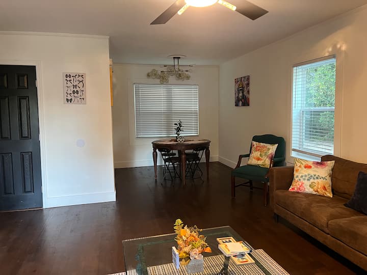Cozy & Safe Home With Modern Amenities, Rare Find! - Macon, GA