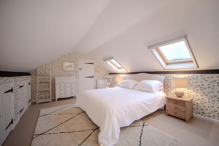 غرفة النوم 2