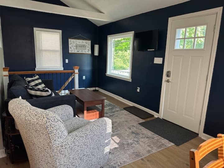 Lakewood Cottage - Edinboro, PA