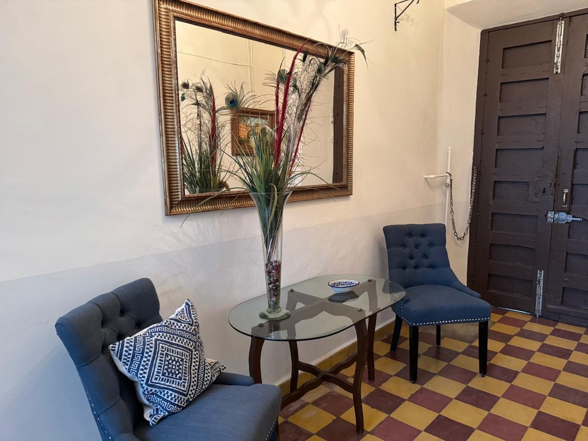 Top Airbnb: "In the heart of Lagos" 1 floor+7 guests+invoice in Lagos De Moreno