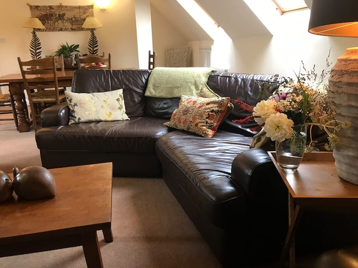 Private Indoor Pool And Hot Tub On Farm Stay. - West Sussex