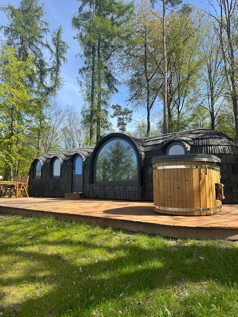 Glamping Skrytin 4 - SkyNest Sauna & Jacuzzi Dome