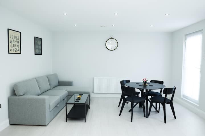 Modern 1br Apt | Free Parking | Central Ldn Access - Stratford