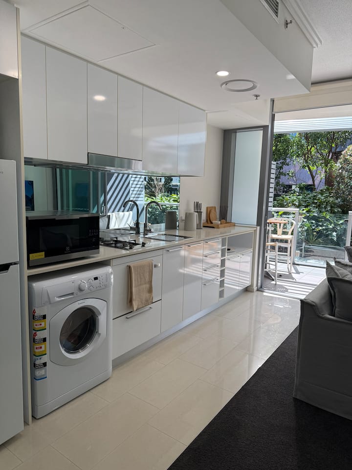 Central Hamilton Apartment - Brisbane