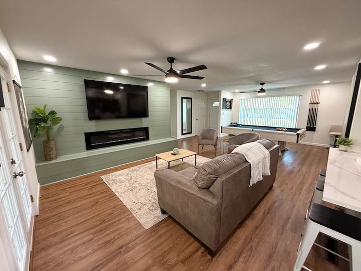 Scissortail Springs: Pool, Fire Pit & Games - Springfield, MO