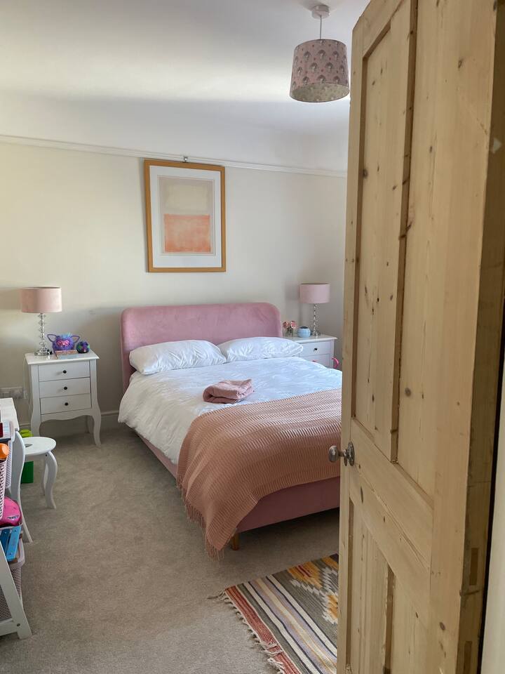 საძინებელი 2