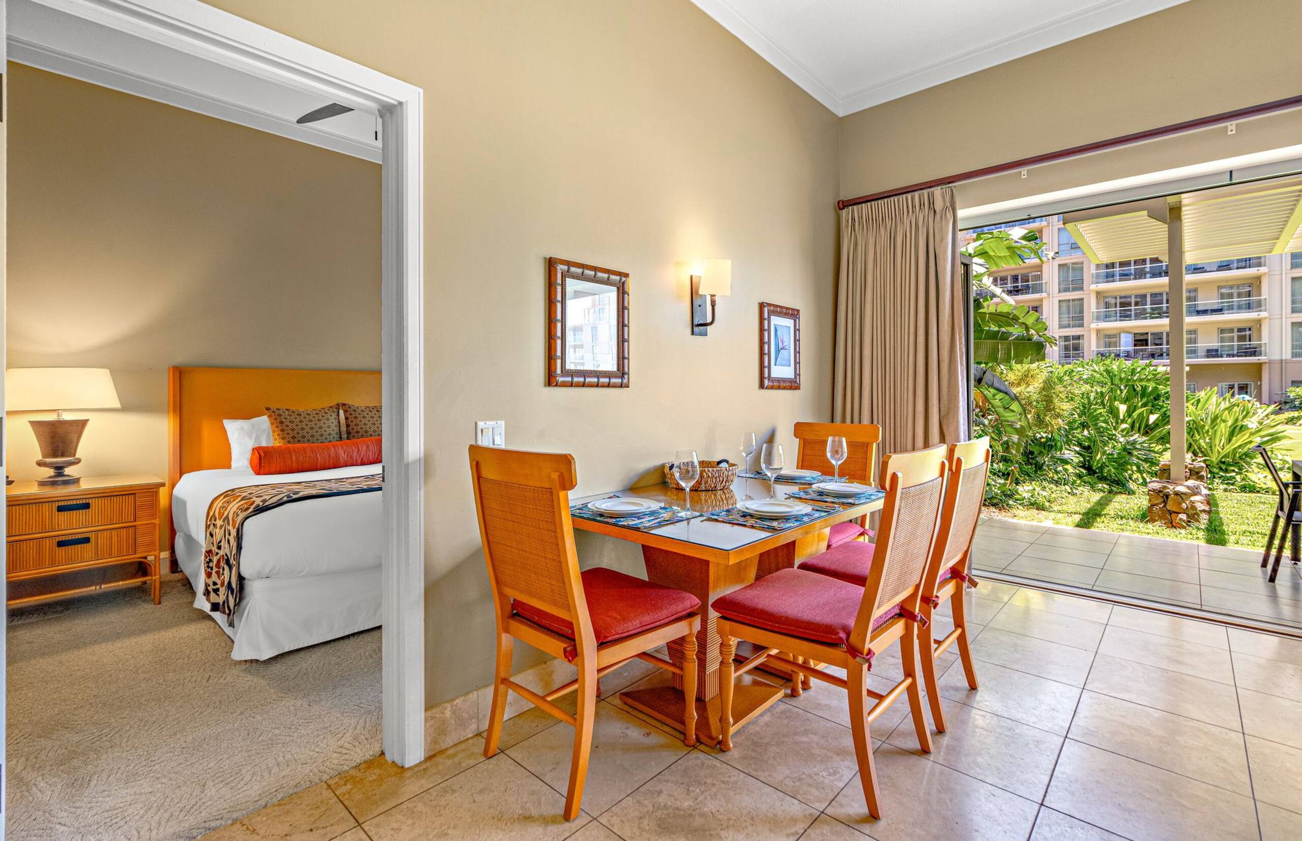 Condo in Lahaina · ★4.92 · 2 bedrooms · 3 beds · 2 baths - Image 16