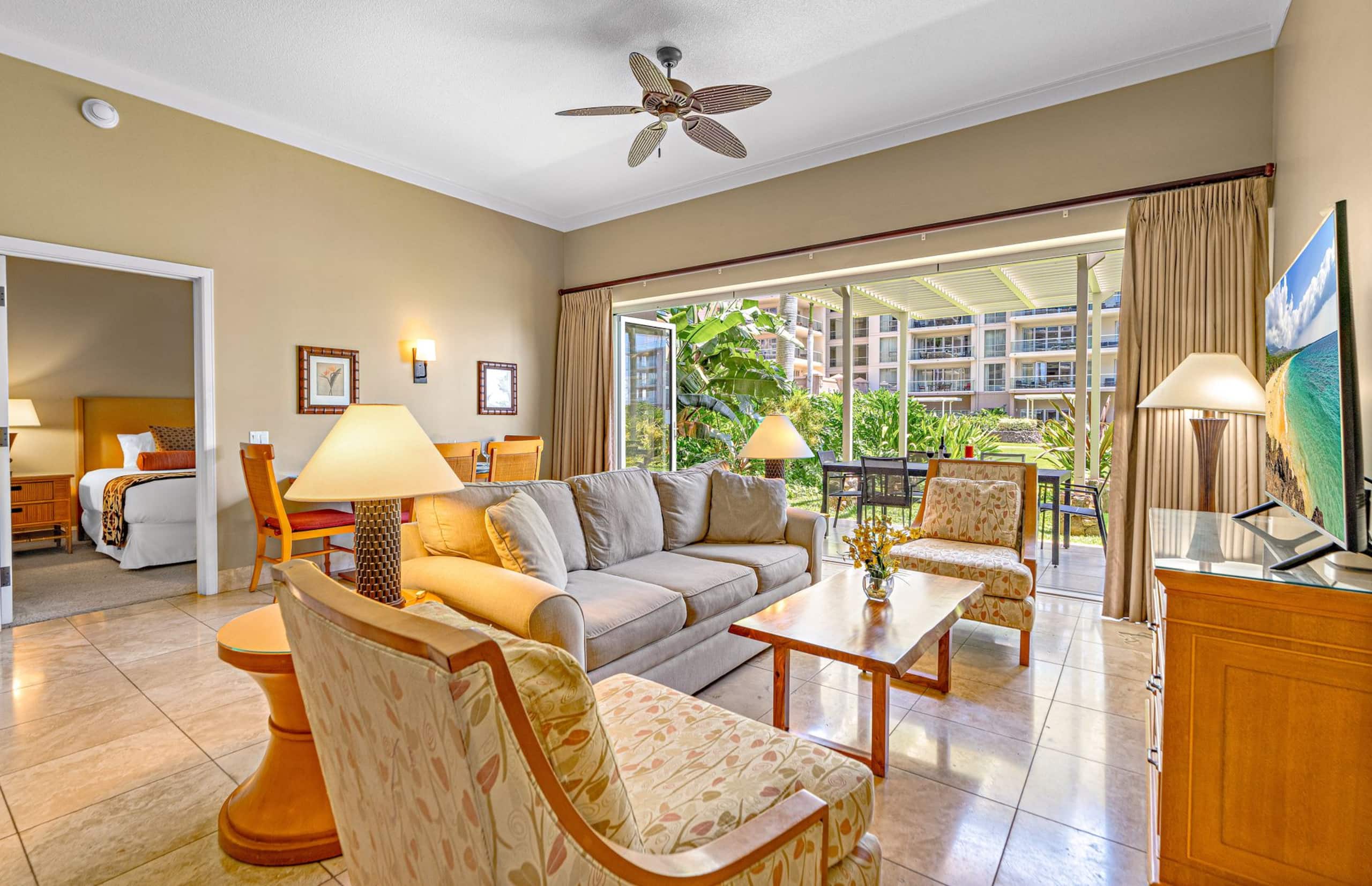 Condo in Lahaina · ★4.92 · 2 bedrooms · 3 beds · 2 baths - Image 8