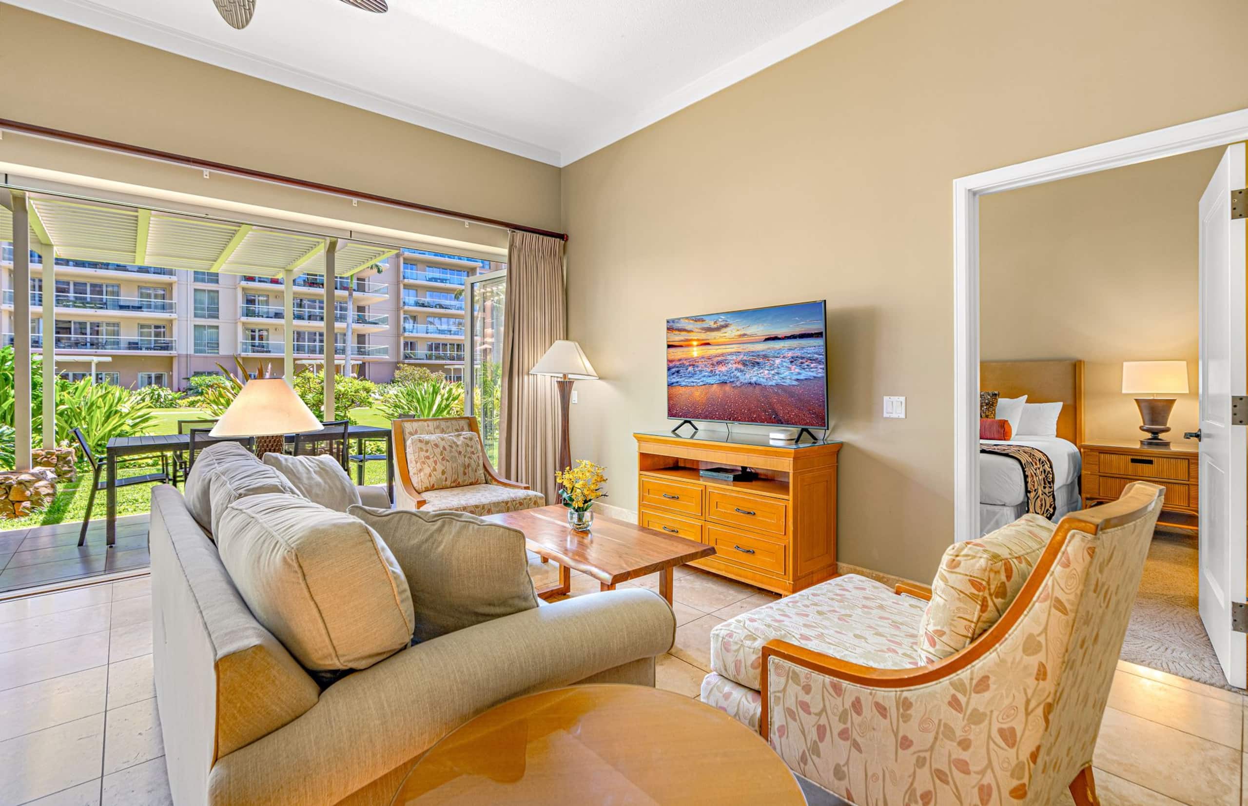 Condo in Lahaina · ★4.92 · 2 bedrooms · 3 beds · 2 baths - Image 7