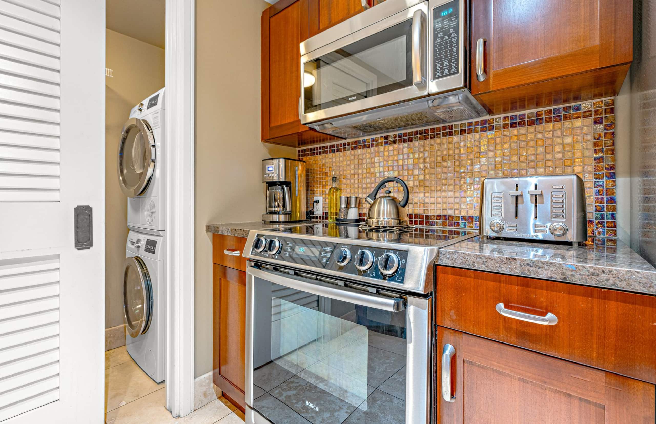 Condo in Lahaina · ★4.92 · 2 bedrooms · 3 beds · 2 baths - Image 28