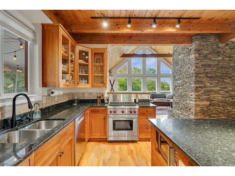 Cozy Ski Chalet | Near Stowe | Fireplace, Sauna