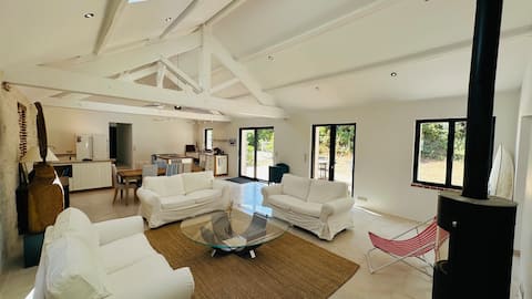 Top Airbnb: Maison des Conches (surf and forest) in Longeville Sur Mer