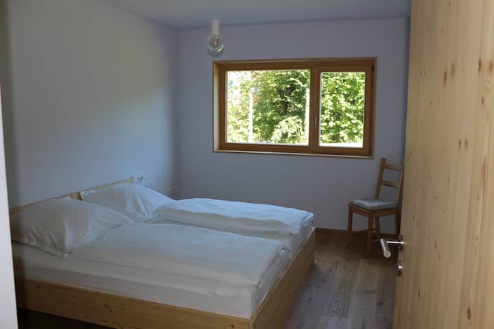Dhomë gjumi 2