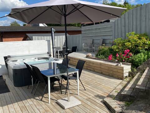 Centrally located and well equipped house