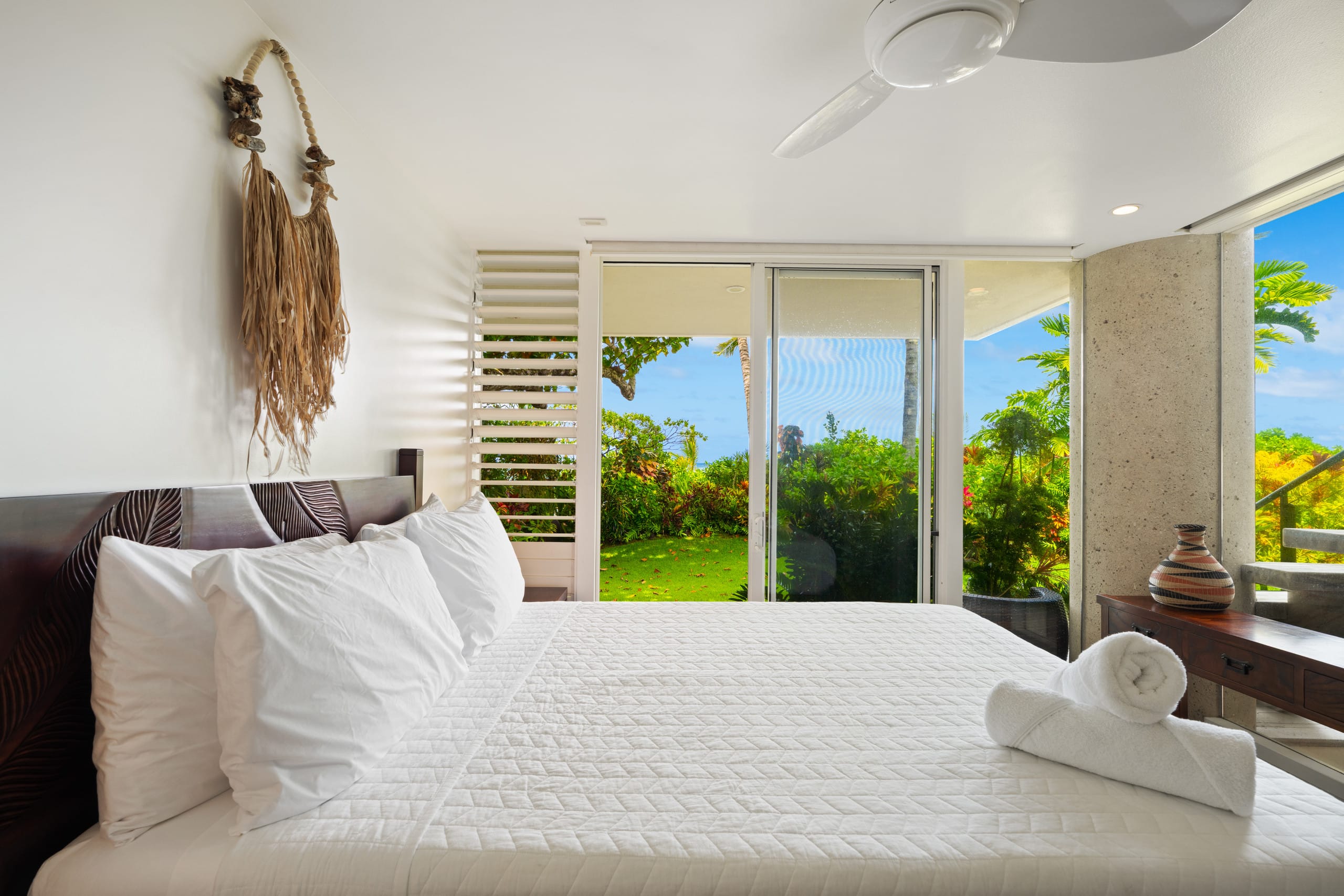 Home in Kilauea · ★4.87 · 3 bedrooms · 5 beds · 3 baths - Image 20