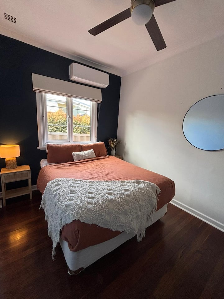 غرفة النوم 1