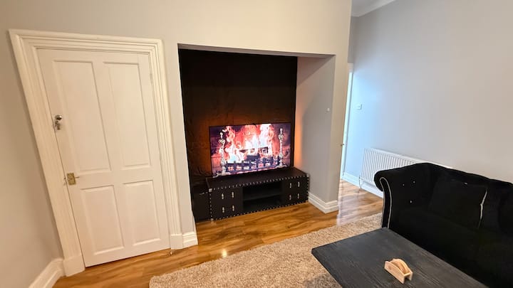 Hot Tub In The Heart Of Glasgow With 4bedroom - Glasgow