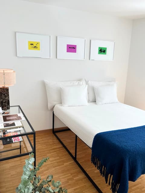 Top performing Airbnb: The Heart of the City in Lindenhof