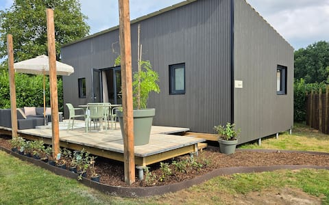 Luxury Tiny House with private hot tub
