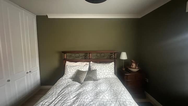 Tranquil Relaxing Room - Galway