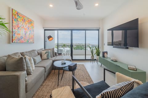 Popular Airbnb listing: Condo Arrecife: Ocean View 2BR Unit & Heated Pool in La Paz