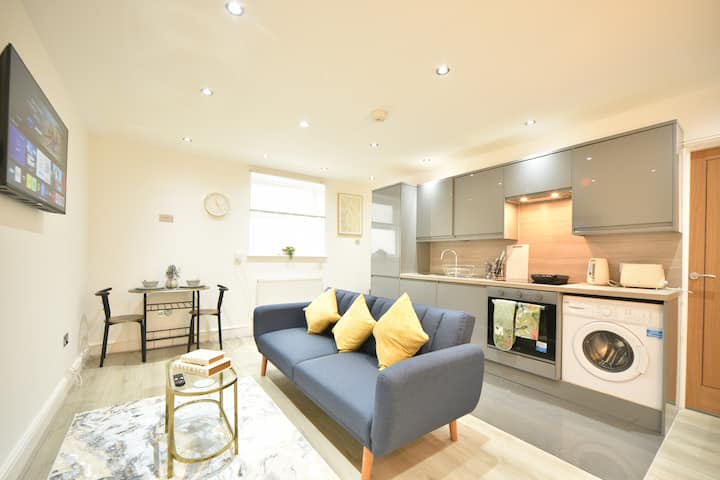 Stylish Central Bromley Stay | Long Term Guests - Bromley