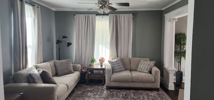 Home In Downtown Salina - Salina, KS
