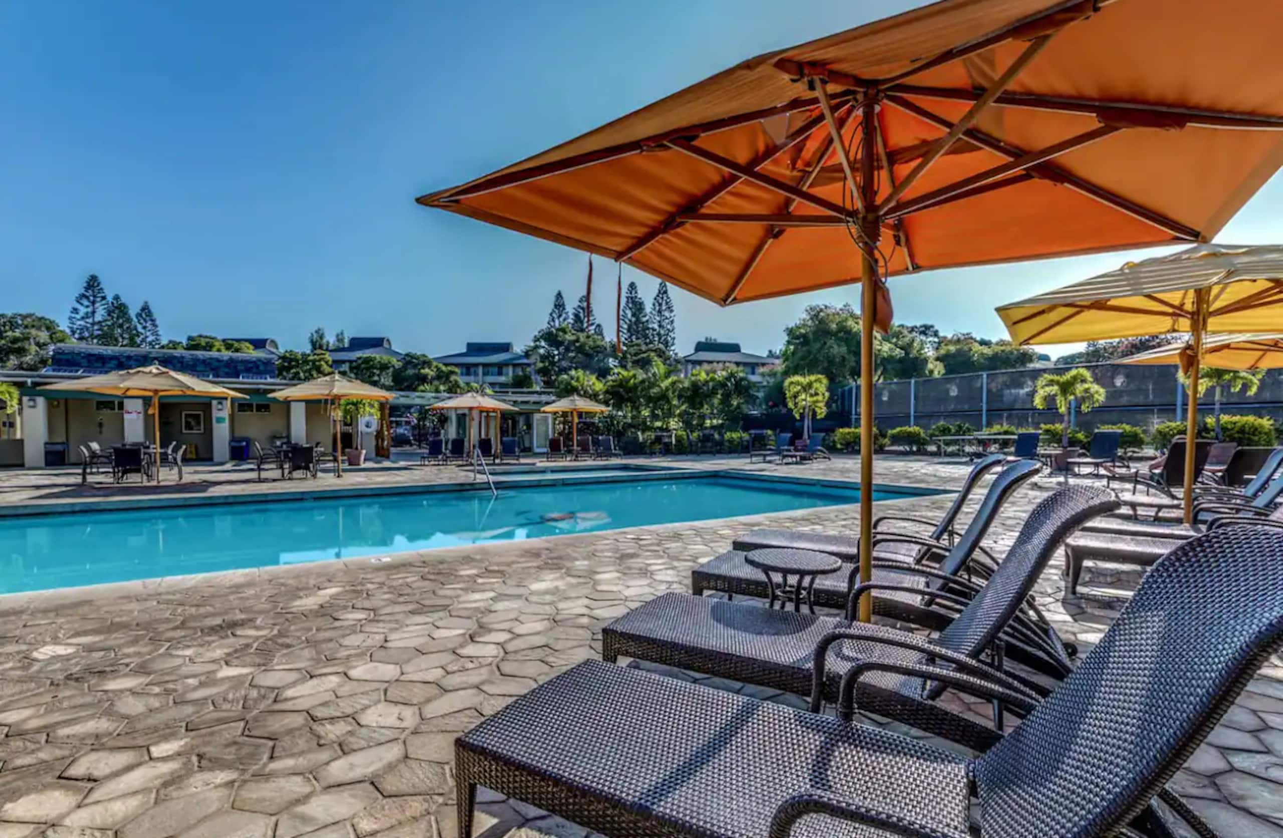 Garden condo, resort amenities! - Photo 26