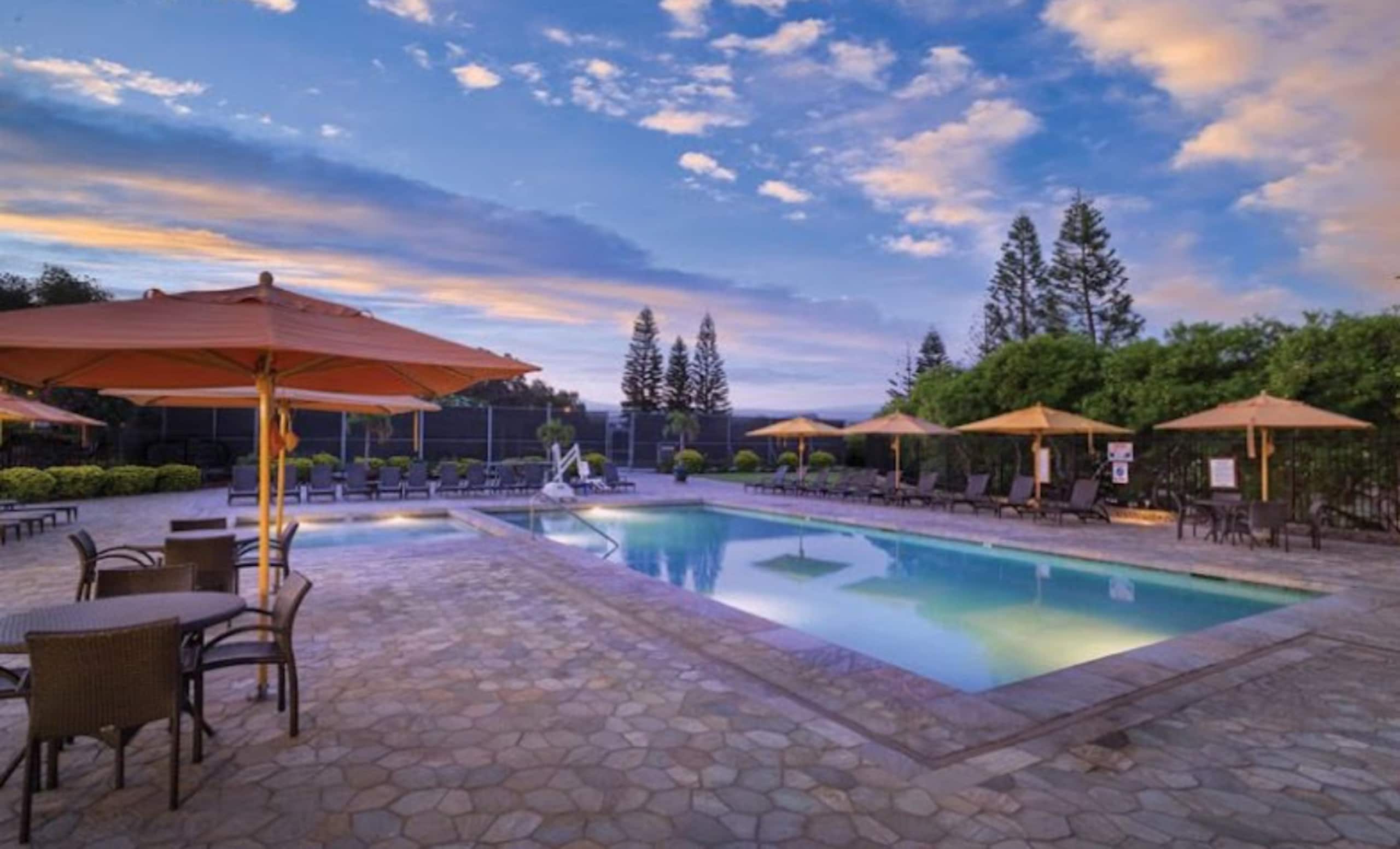 Garden condo, resort amenities! - Photo 23