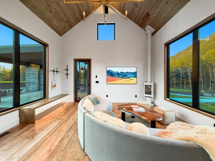 Halfmoon Camp  |  Luxury Near Glacier - Lake McDonald, West Glacier
