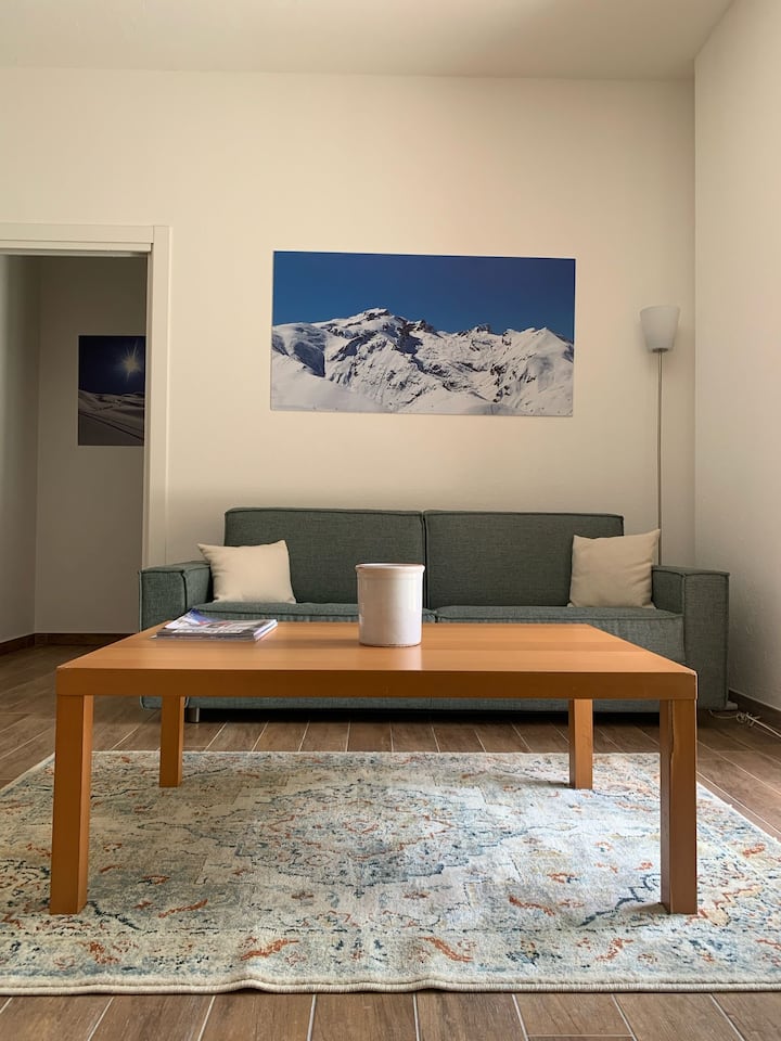 [Central accommodation, renovated] La Casa Rosa