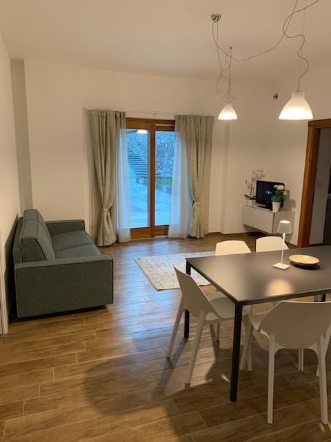 [Central accommodation; renovated] La Casa Rosa