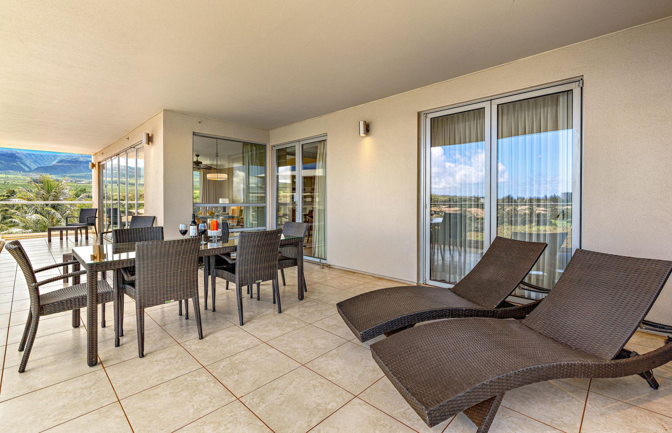 Condo in Lahaina · ★4.72 · 2 bedrooms · 3 beds · 2 baths - Image 5