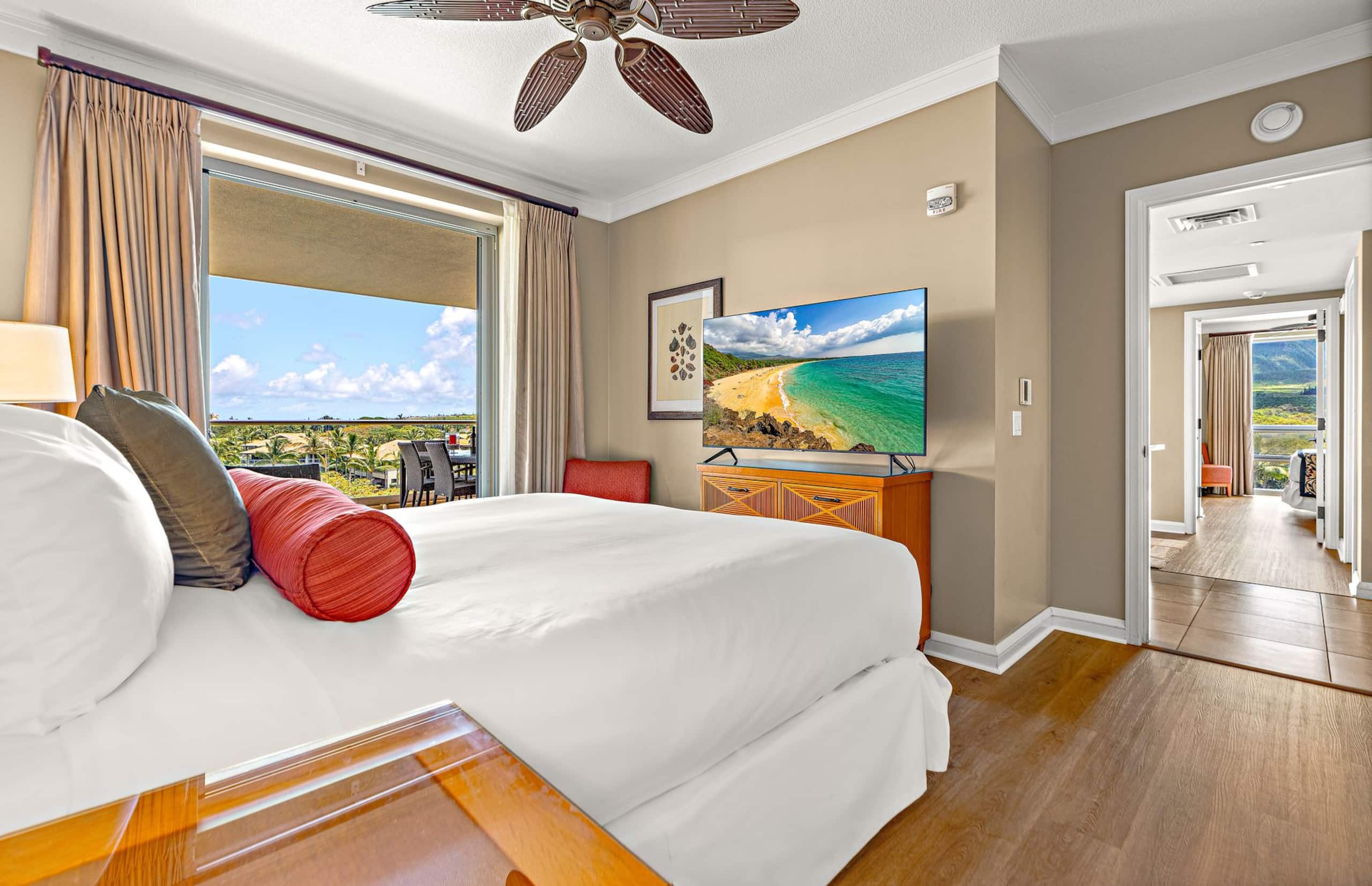 Condo in Lahaina · ★4.72 · 2 bedrooms · 3 beds · 2 baths - Image 19
