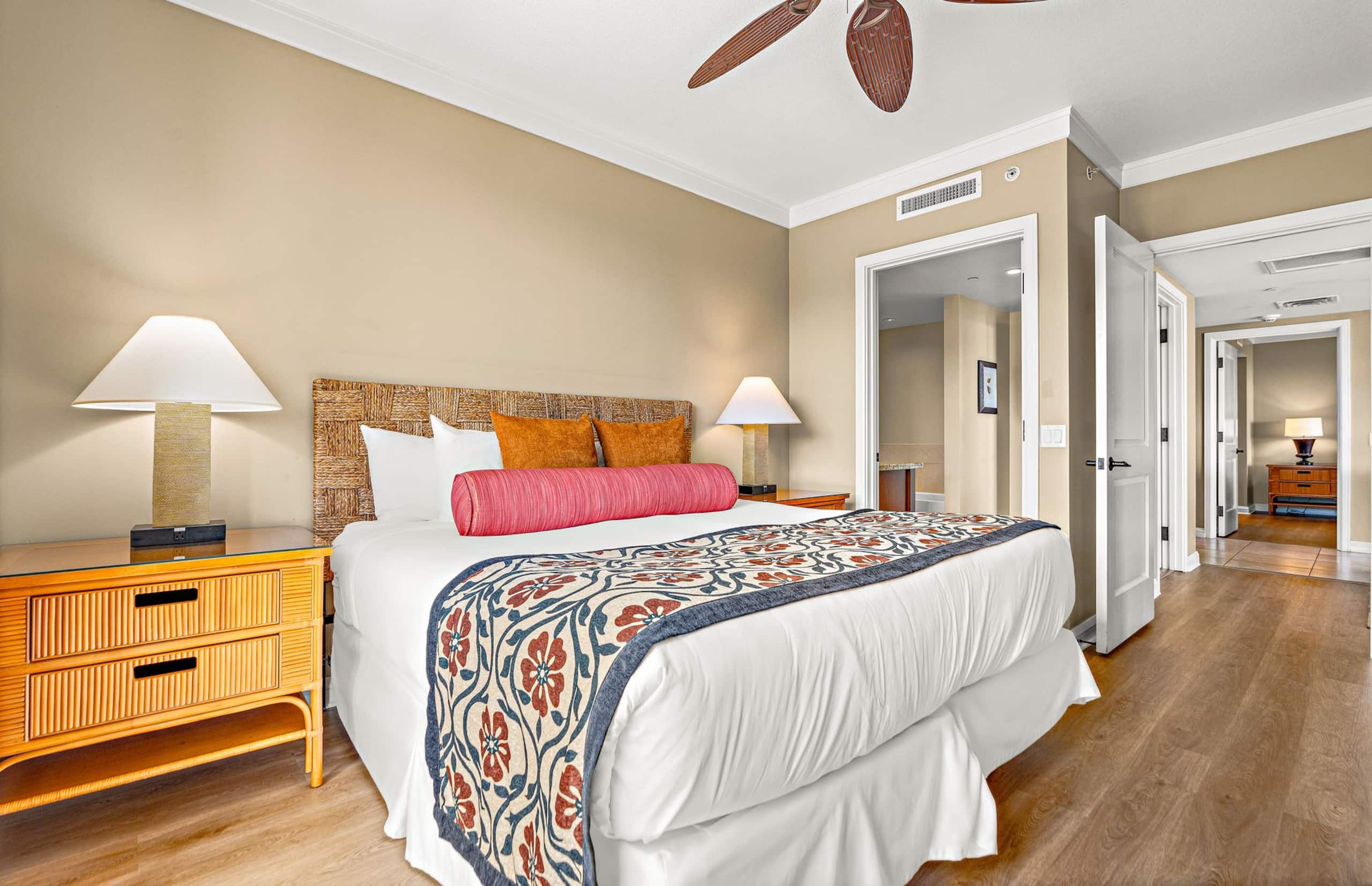 Condo in Lahaina · ★4.72 · 2 bedrooms · 3 beds · 2 baths - Image 25