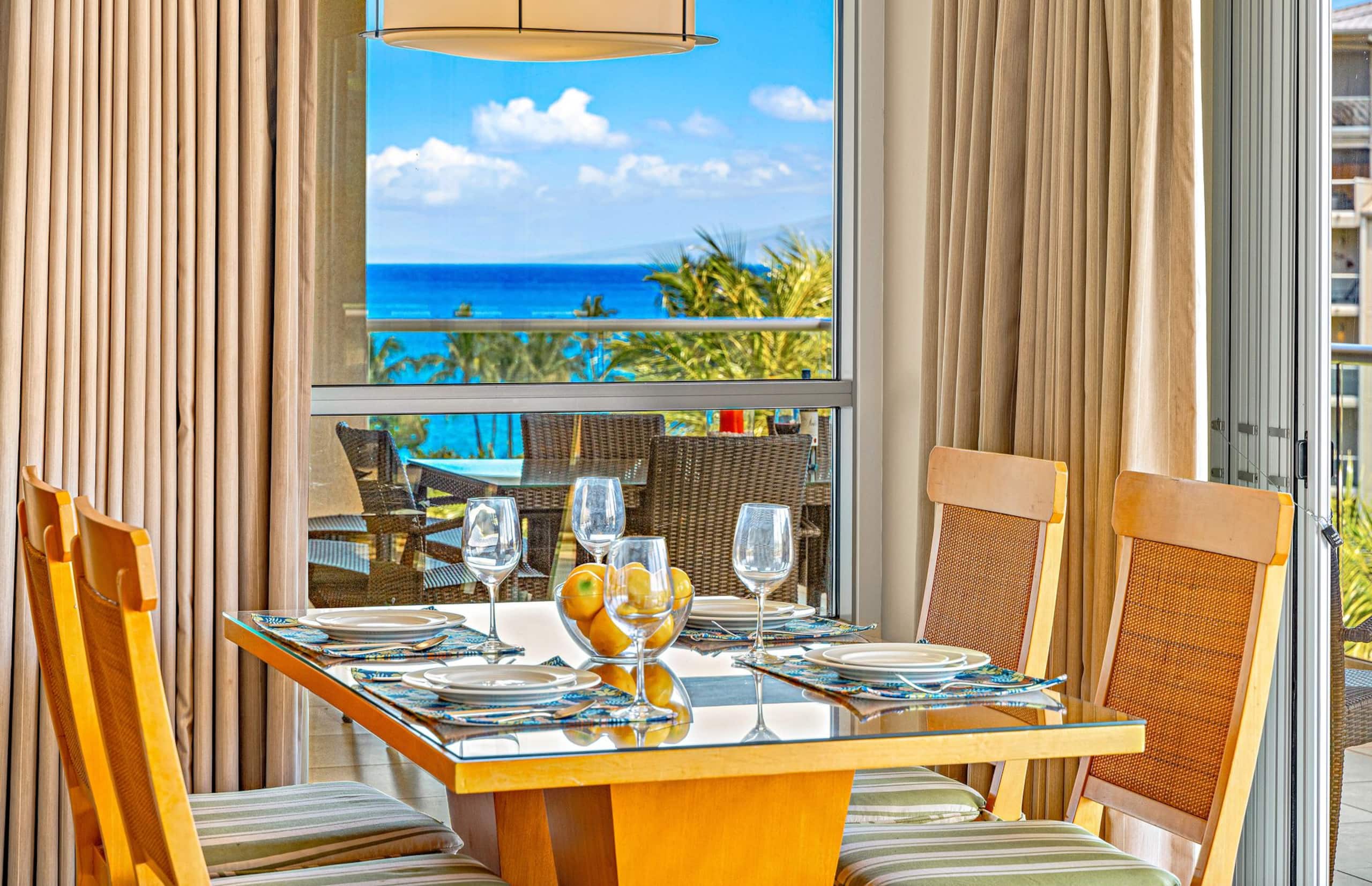 Condo in Lahaina · ★4.72 · 2 bedrooms · 3 beds · 2 baths - Image 9
