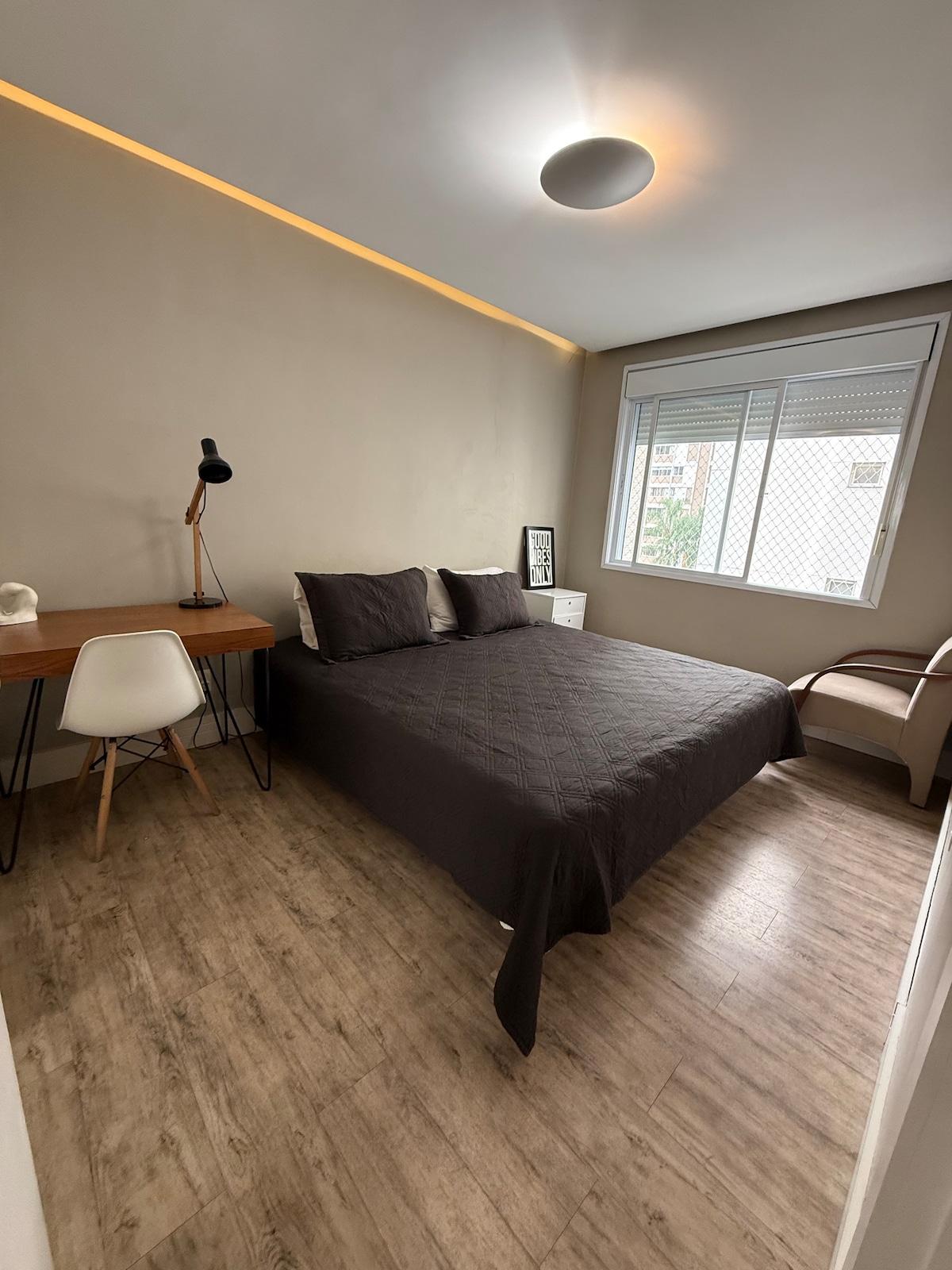 Кревет со големина „king“