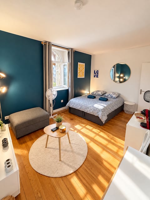 Successful Airbnb property: Le Nid Bleu – Cozy studio in the heart of the city center in Jouvence