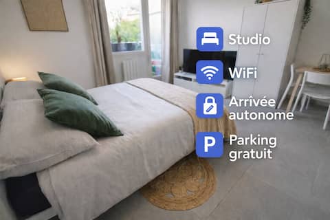 Studio cosy calme balcon Parking gratuit wifi