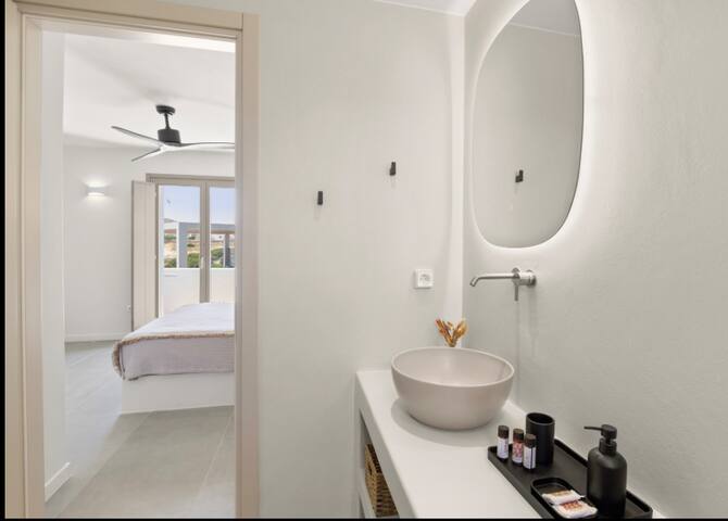 ΒΙΛΛΑ ΜΕ ΘΕΑ ΤΟ ΔΕΣΠΟΤΙΚΟ 4υ/δ gallery image 3