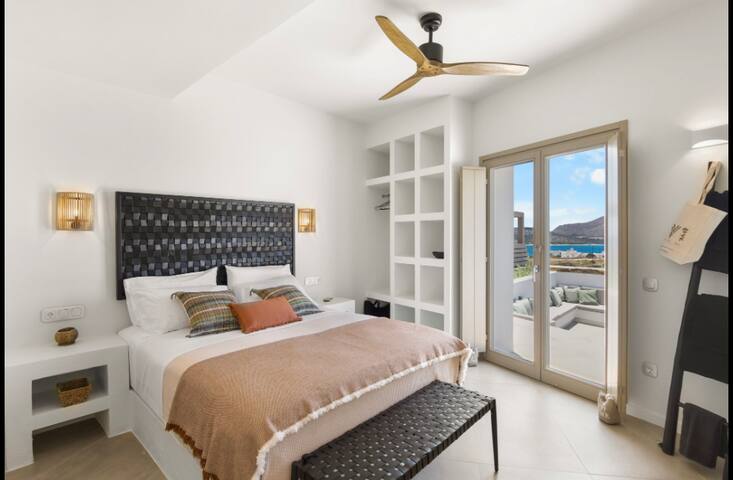 ΒΙΛΛΑ ΜΕ ΘΕΑ ΤΟ ΔΕΣΠΟΤΙΚΟ 4υ/δ gallery image 5