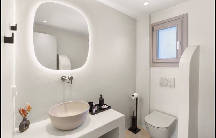 ΒΙΛΛΑ ΜΕ ΘΕΑ ΤΟ ΔΕΣΠΟΤΙΚΟ 4υ/δ gallery image 4