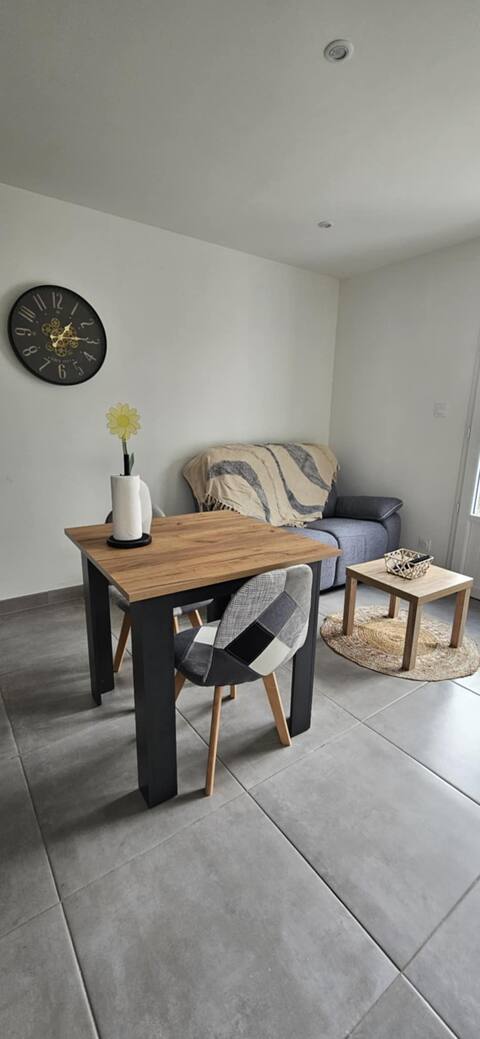 Annonce Airbnb populaire: Independent studio with garden à Saint Pierre D'oléron